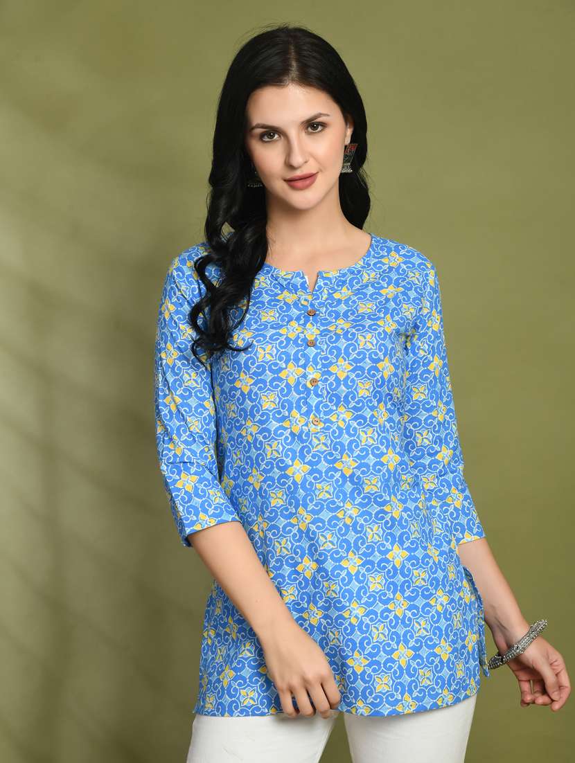 women three quarter sleeve straight kurti