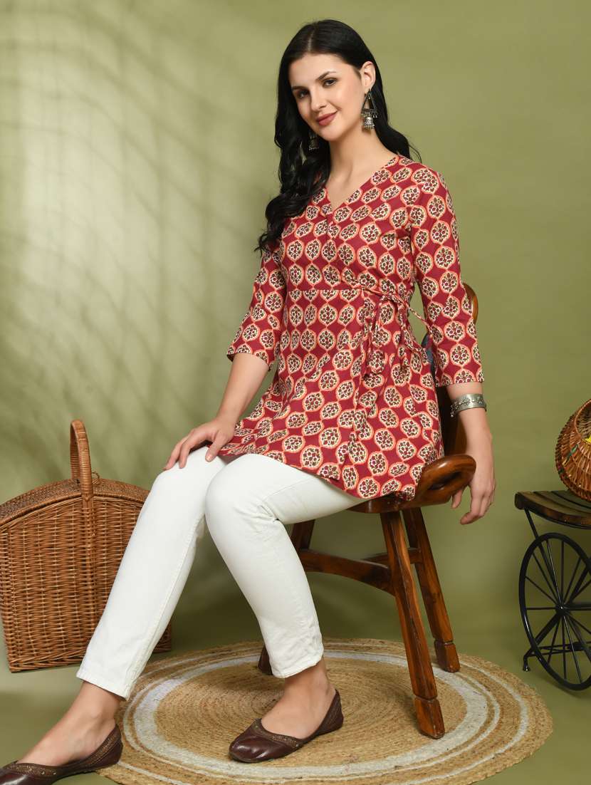 women three quarter sleeve angrakha kurti - 21581230 -  Standard Image - 3