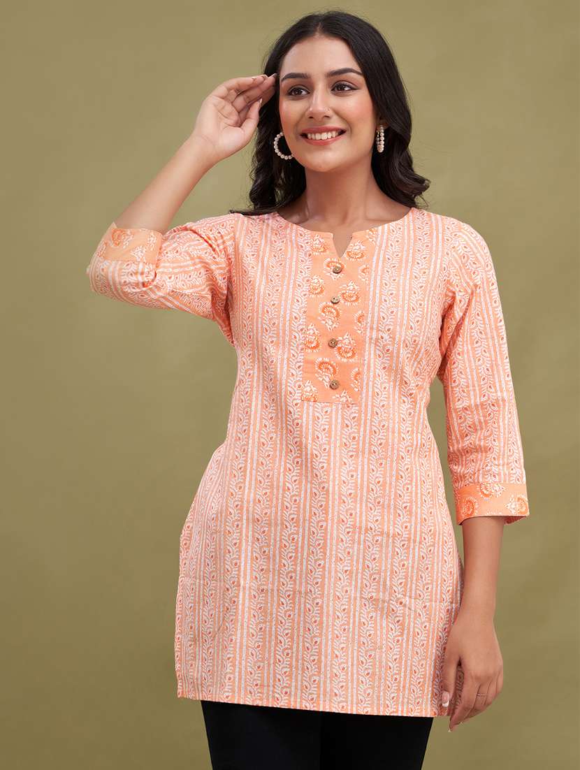 women three quarter sleeve straight kurti