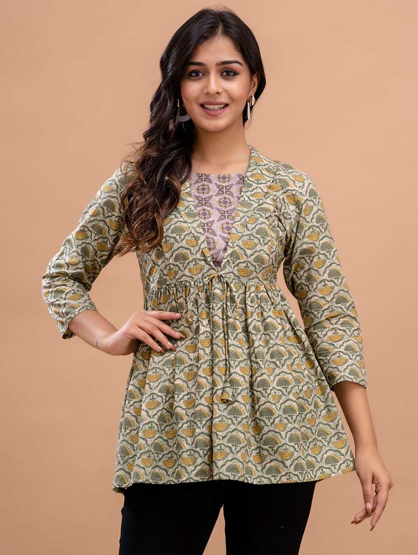 women three quarter sleeve flared kurti