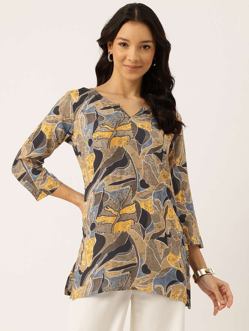 women three quarter sleeve straight kurti - 21581315 - Zoom Image - 0