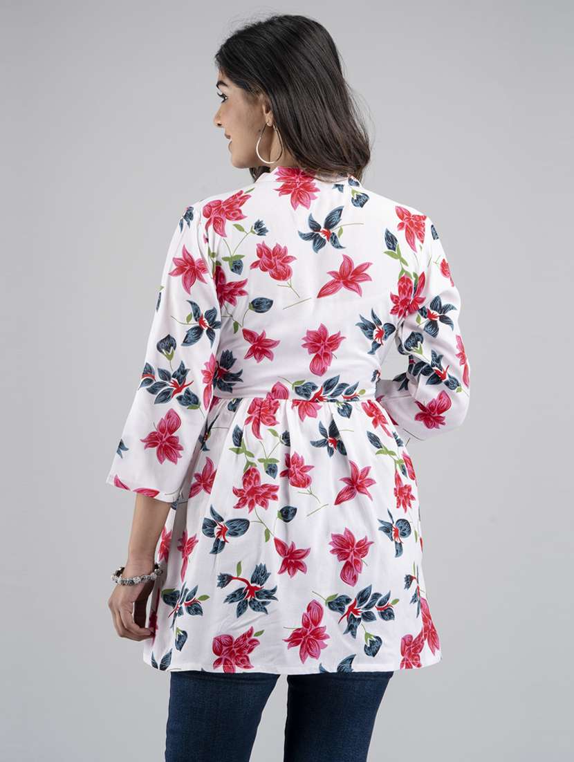 women three quarter sleeve flared kurti - 21581374 -  Standard Image - 3