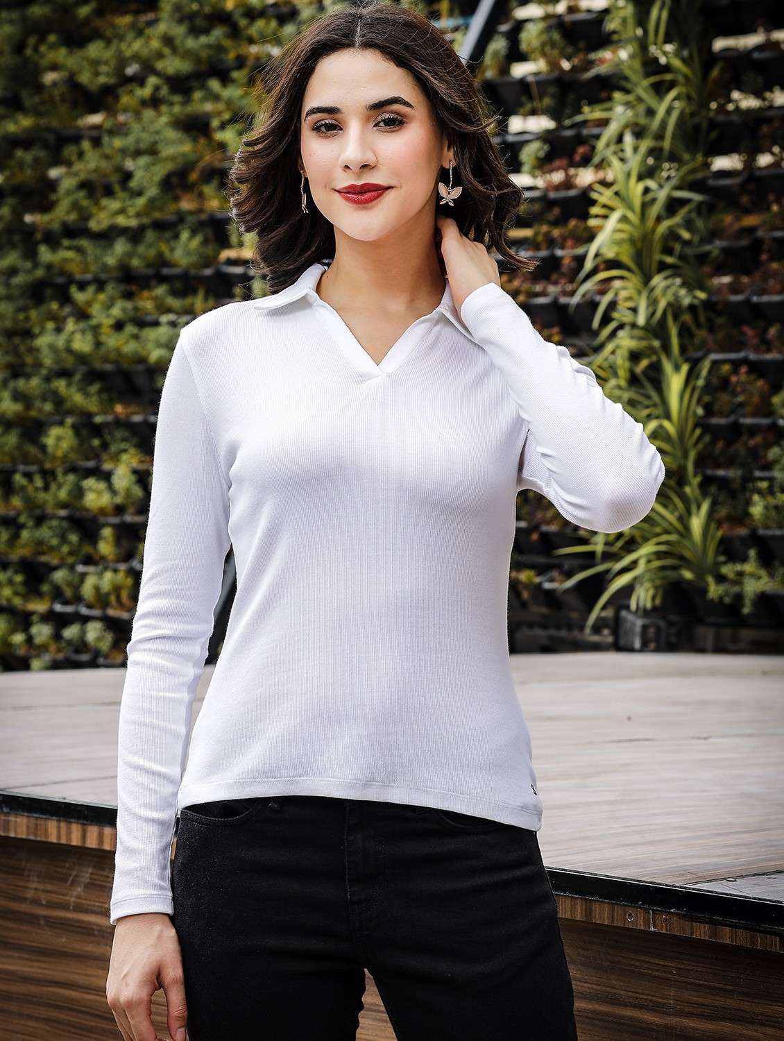 women solid long sleeves regular fit polo t-shirt