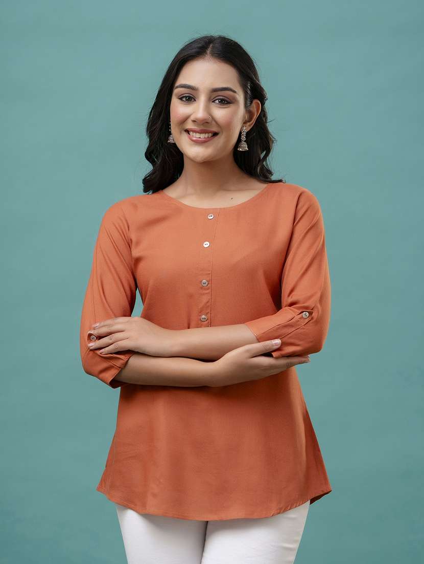 women round neck solid regular top