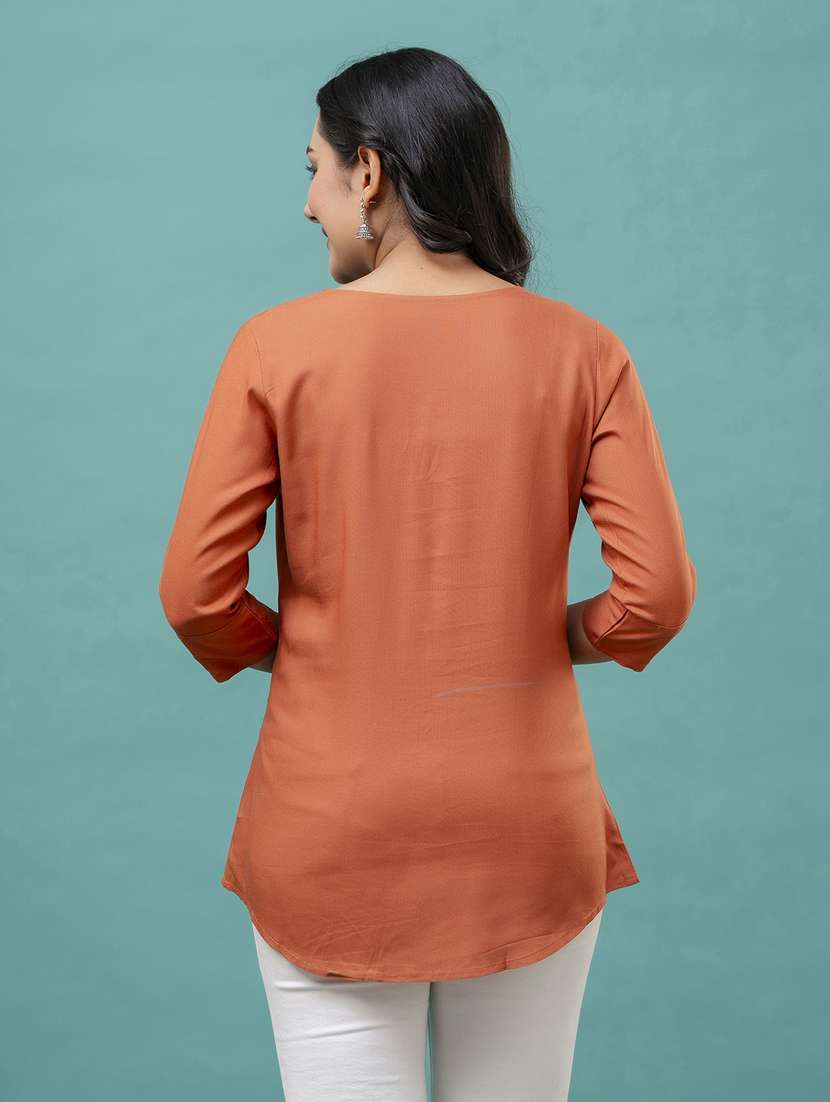 women round neck solid regular top - 21582228 -  Standard Image - 3