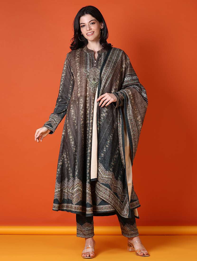 women printed kurta pant set with dupatta - 21582990 -  Zoom Image - 0