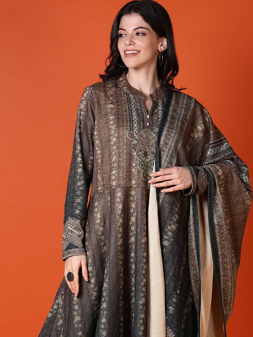 women printed kurta pant set with dupatta - 21582990 -  Standard Image - 3