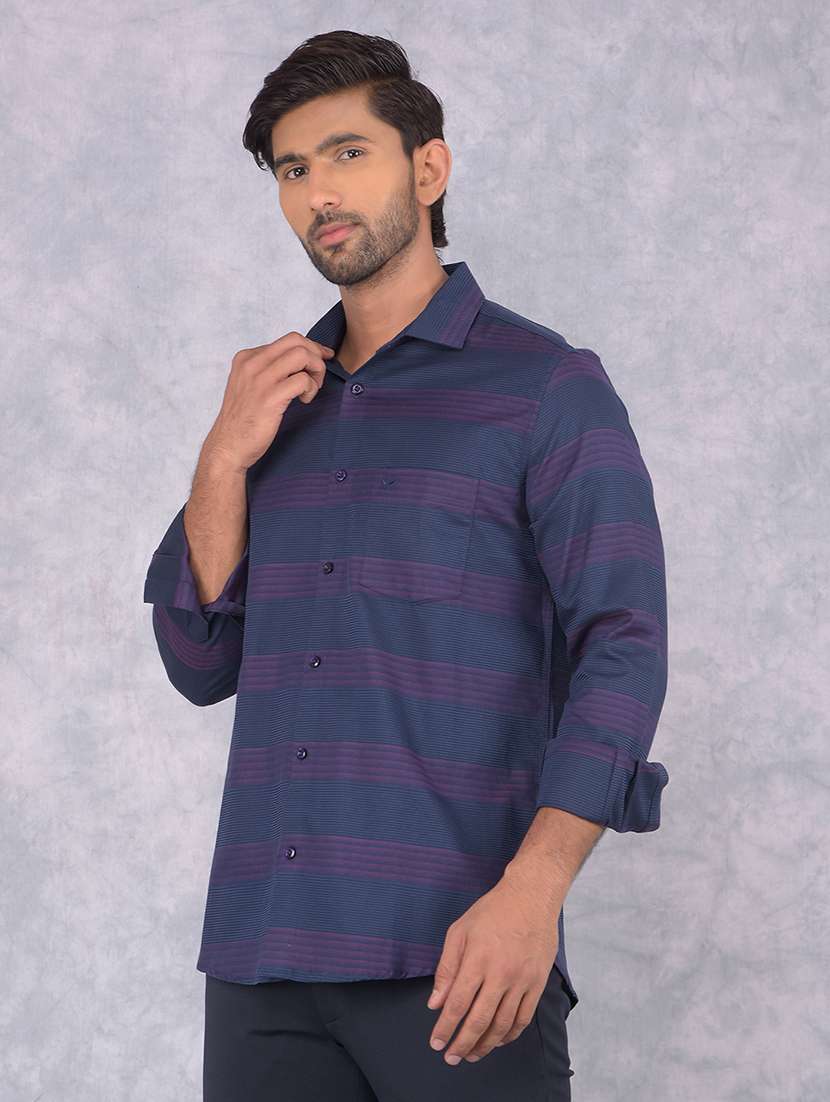 men striped regular fit casual shirt