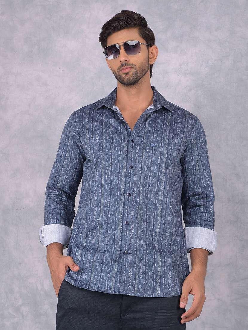 men printed regular fit casual shirt