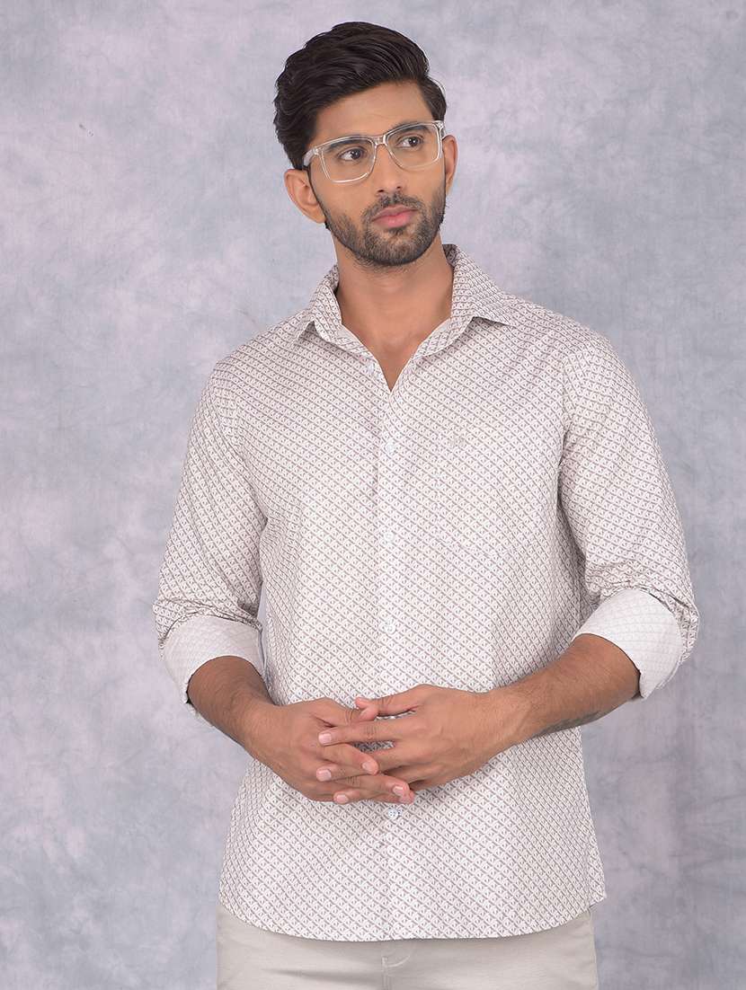 men printed regular fit casual shirt
