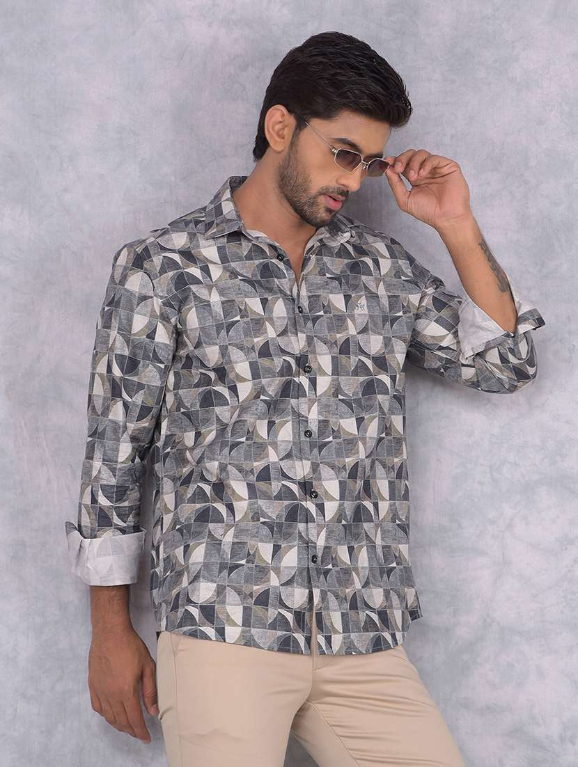 men printed regular fit casual shirt