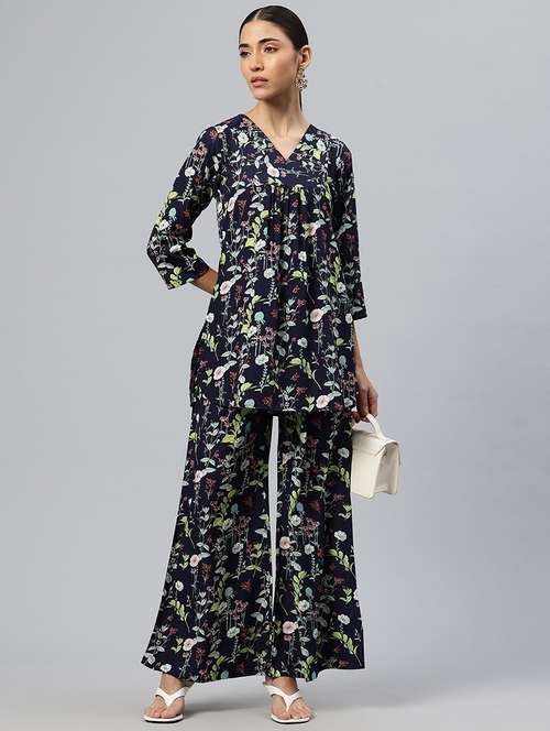 women floral printed three quarter sleeves top & palazzo co-ord set - 21586274 - Standard Image - 0