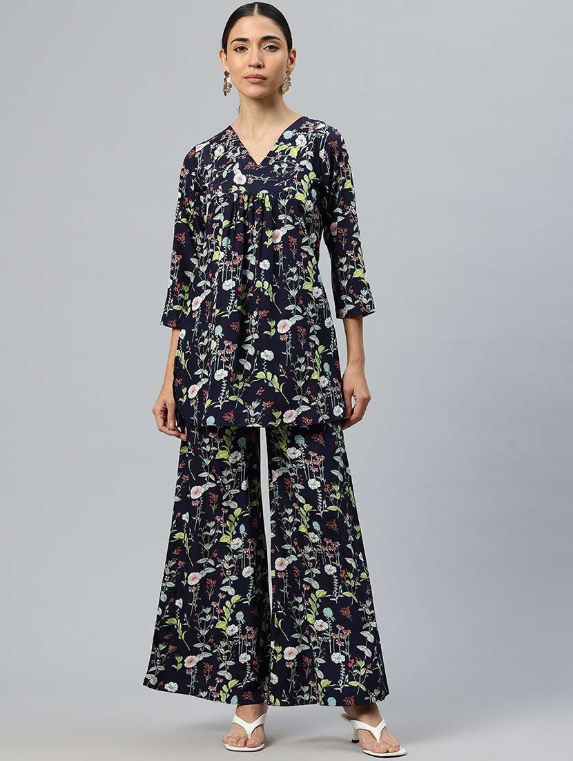 women floral printed three quarter sleeves top & palazzo co-ord set - 21586274 - Standard Image - 3
