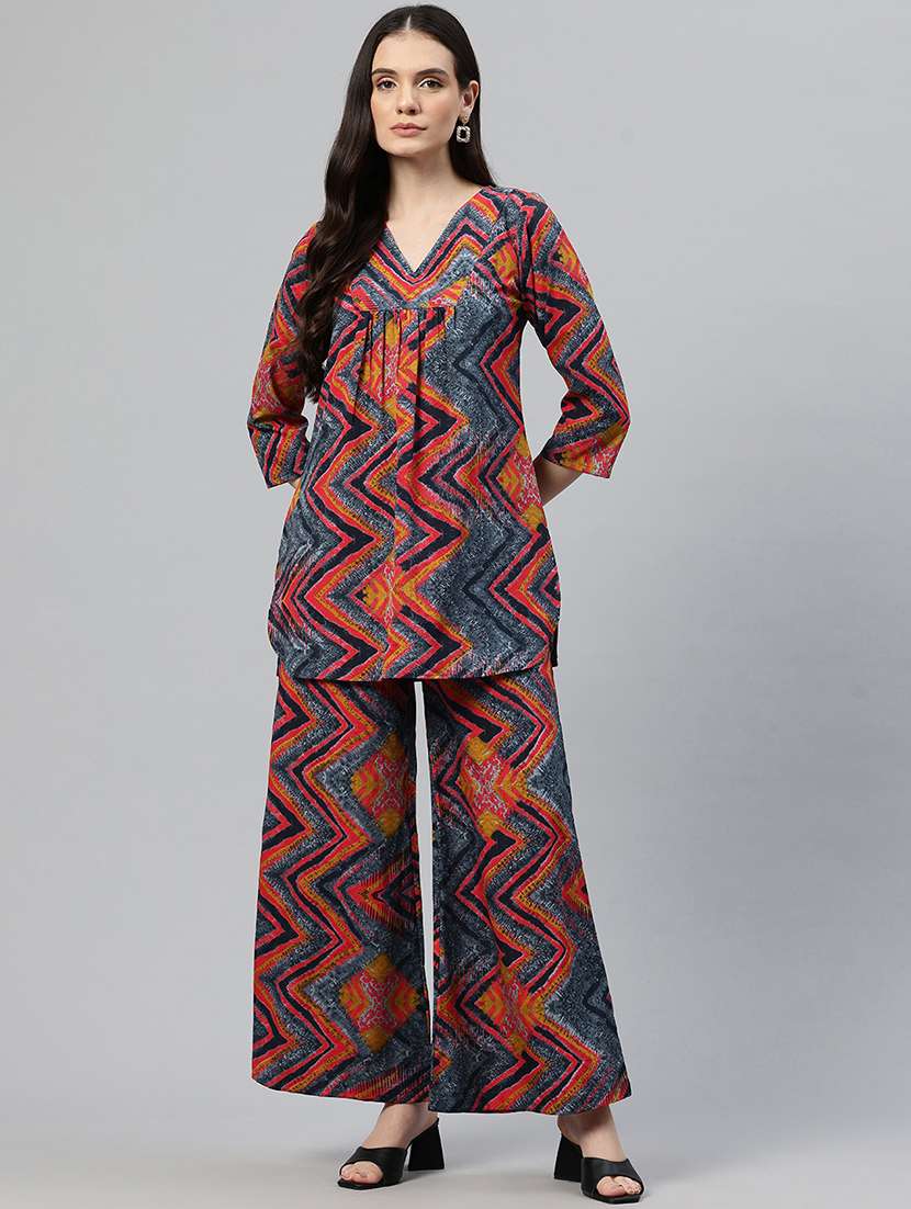 women printed three quarter sleeves top & palazzo co-ord set - 21586275 -  Standard Image - 3