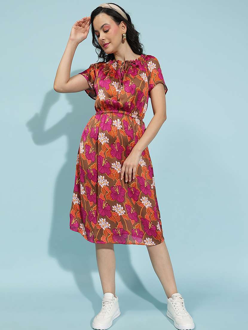 women floral printed short sleeves a-line dress - 21586520 -  Zoom Image - 0