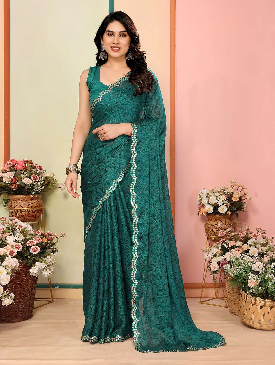 women printed saree with blouse - 21586638 -  Zoom Image - 0