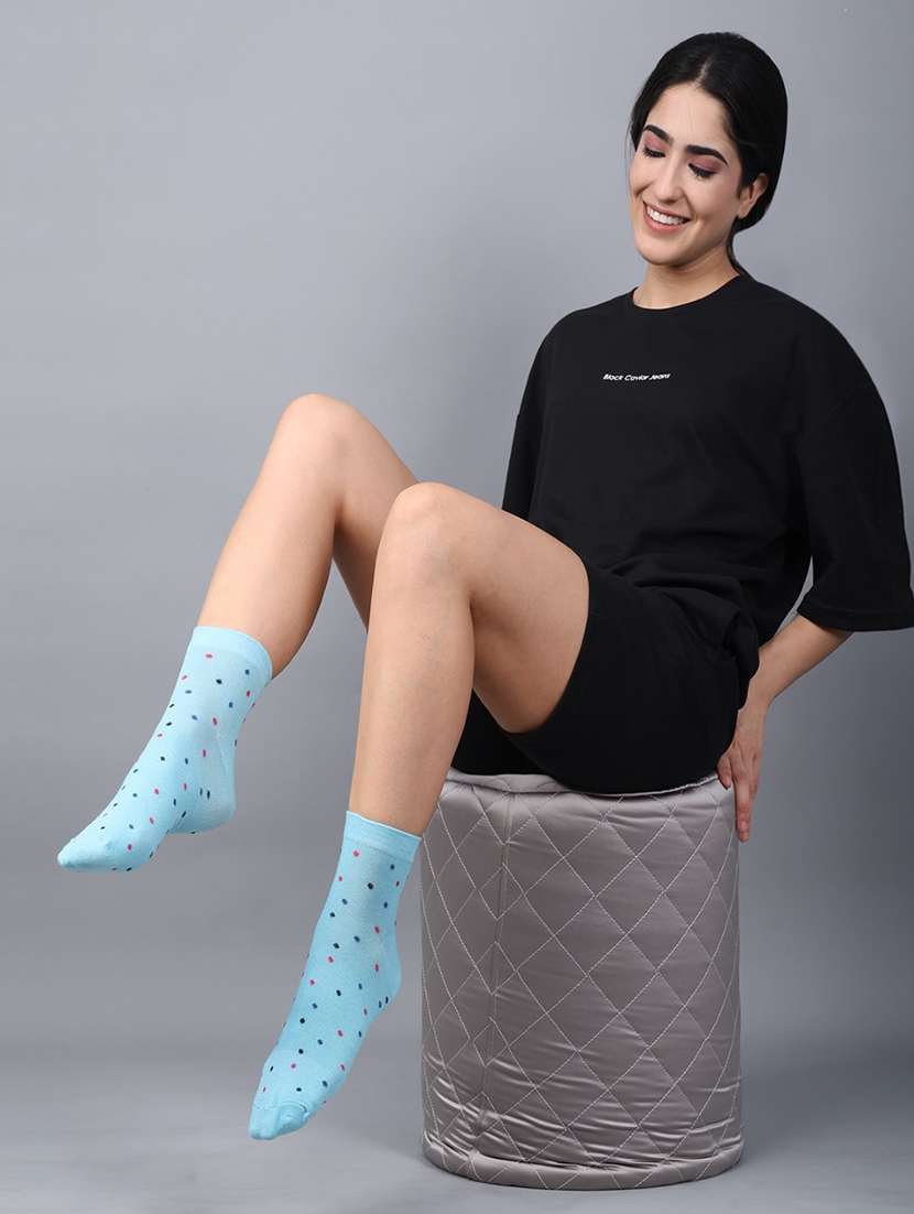 women light blue ankle length socks - 21586796 -  Standard Image - 3