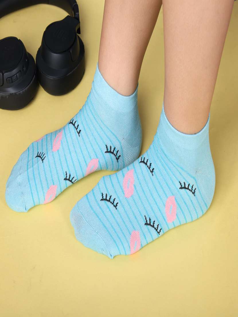 women light blue ankle length socks