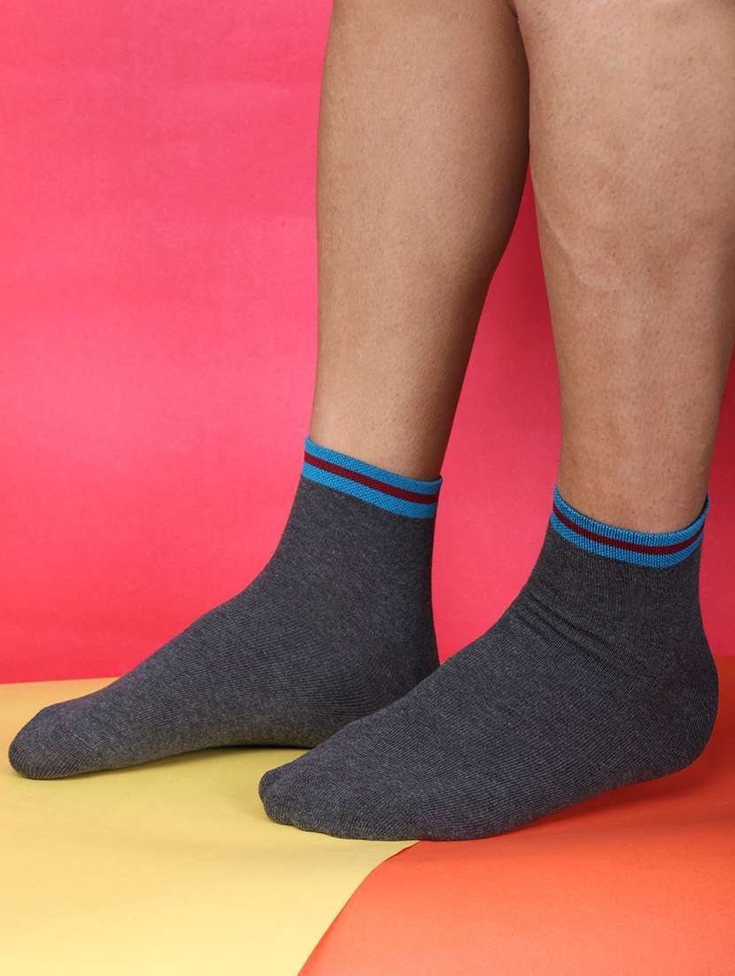 men pack of 5 ankle length socks - 21587574 -  Standard Image - 3