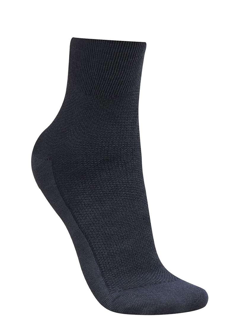 men solid above ankle length sock