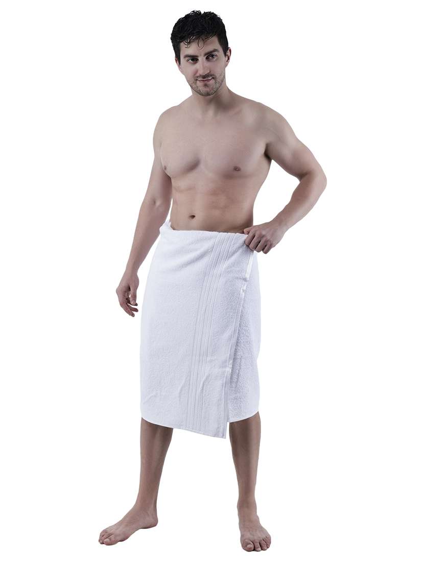 solid ultra-absorbent bath towel for men and women - 21589273 -  Standard Image - 3