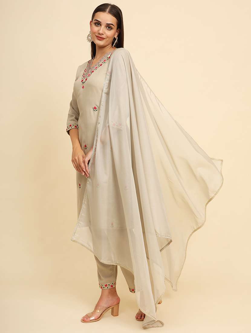 women embroidered v neck straight kurta - 21591848 -  Standard Image - 3