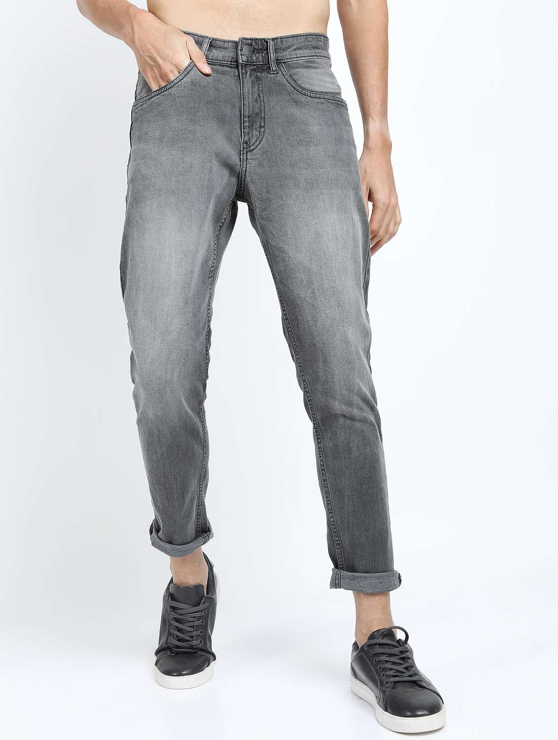 men solid mid rise slim fit jean