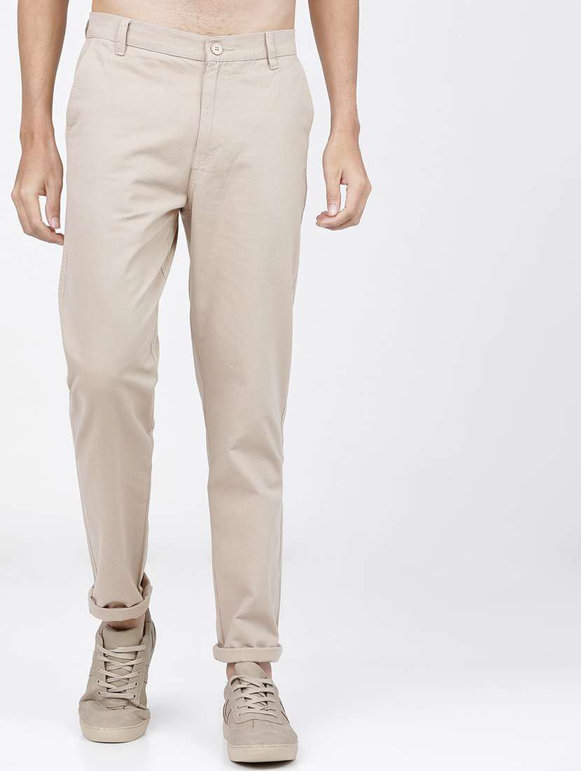men mid rise solid chinos