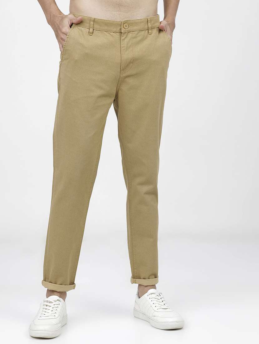 men mid rise solid chinos 