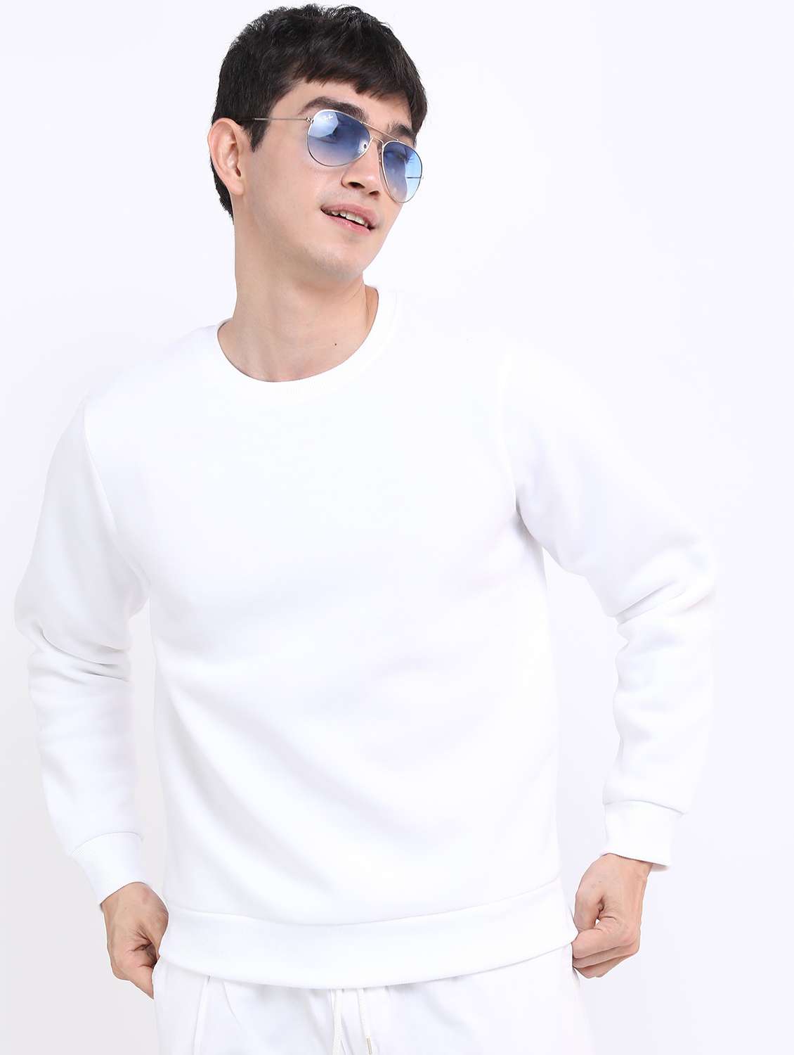 Men Solid Pullover Long Sleeve Sweatshirt