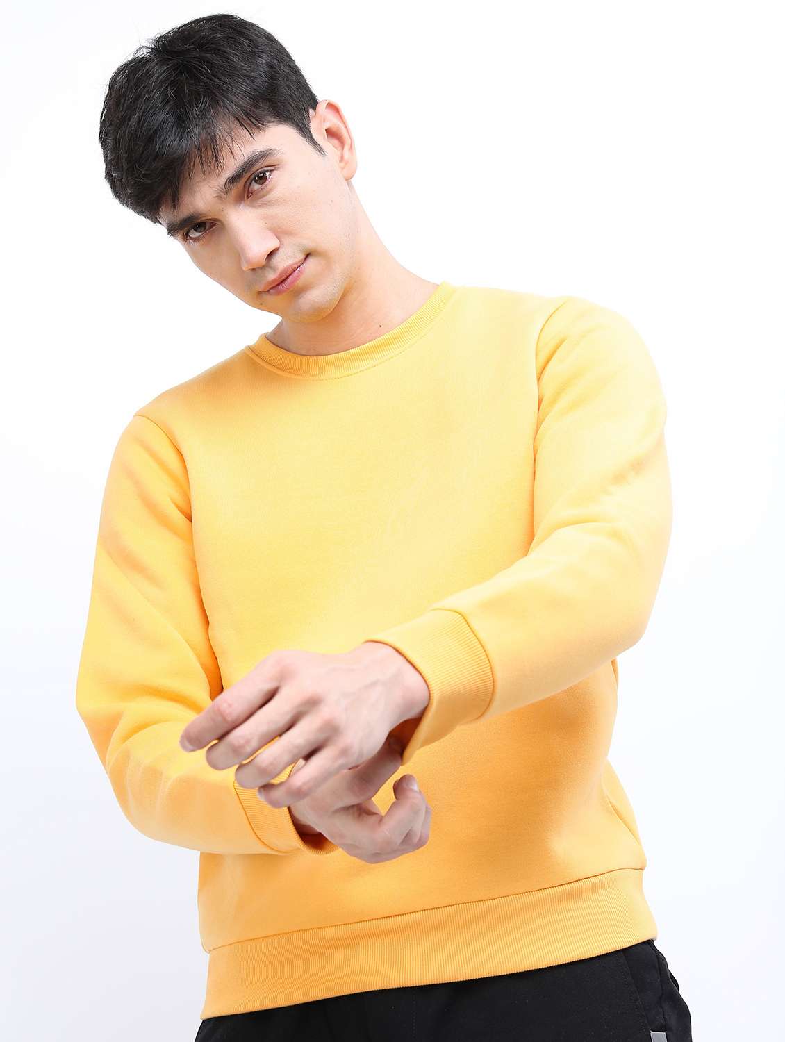 men plain round neck long sleeve sweatshirt