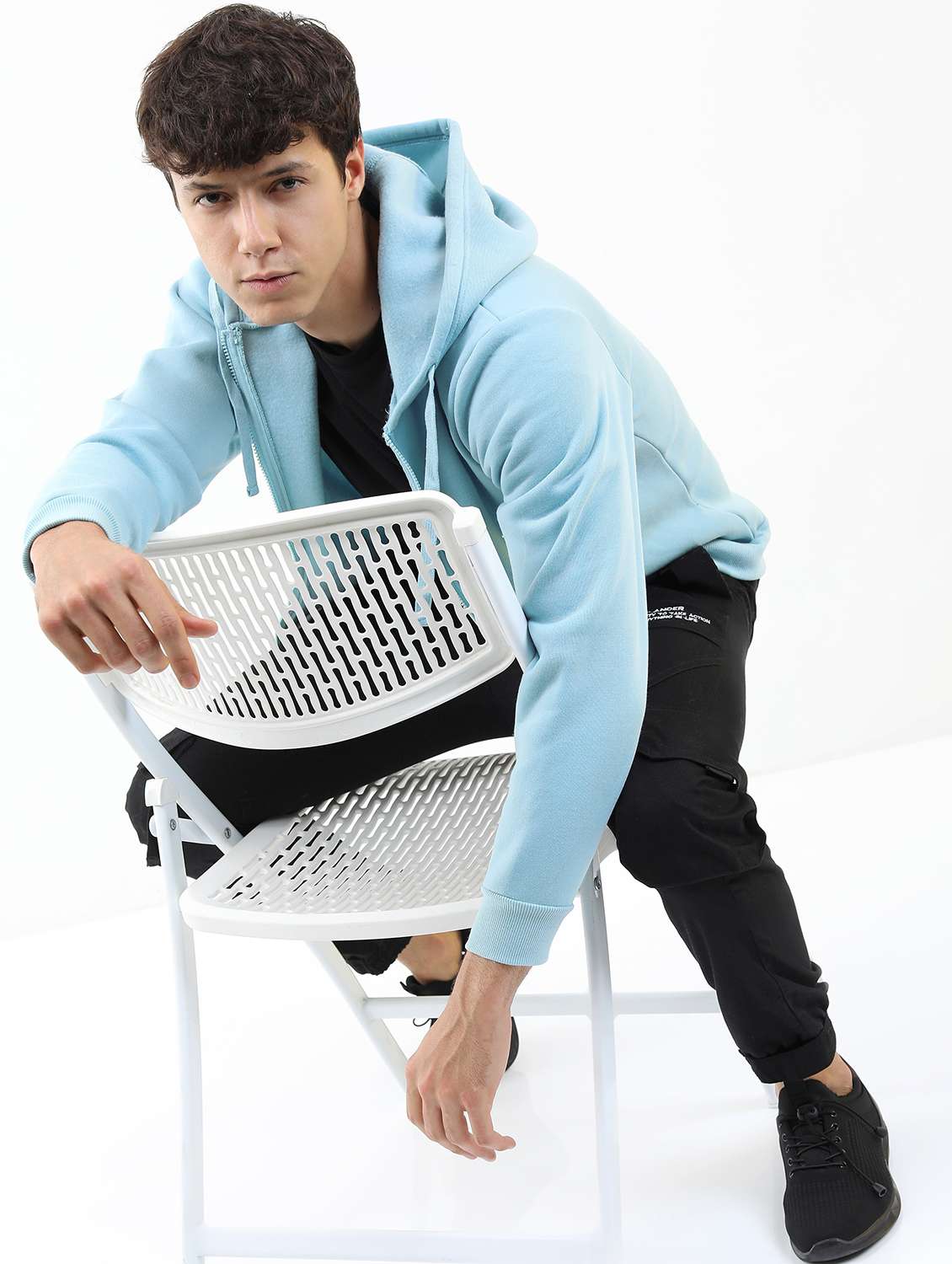 men long sleeves plain sweatshirt - 21596488 -  Standard Image - 3