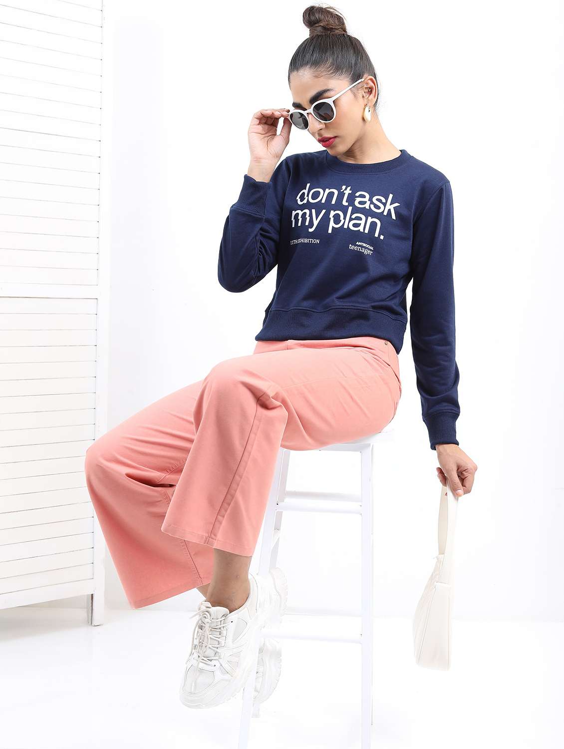 women long sleeve front print sweatshirt - 21596549 - Standard Image - 3
