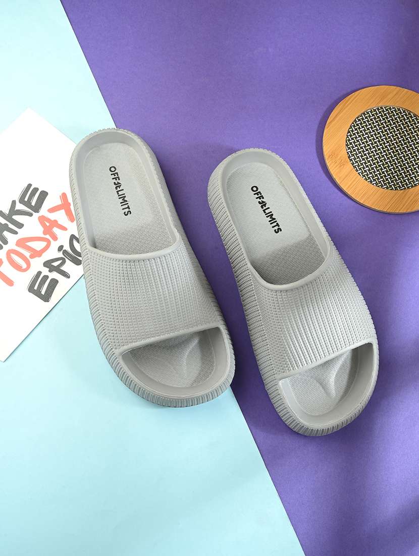 men grey slider flip flop