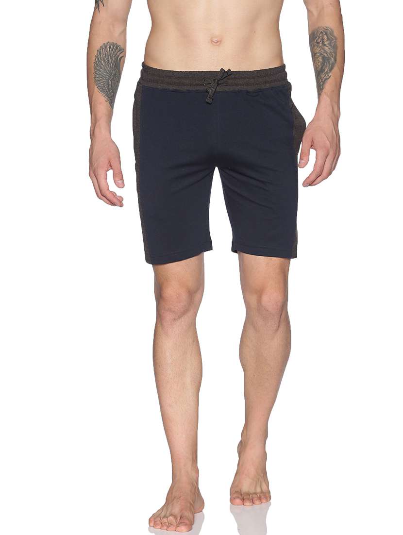men mid rise side taped shorts