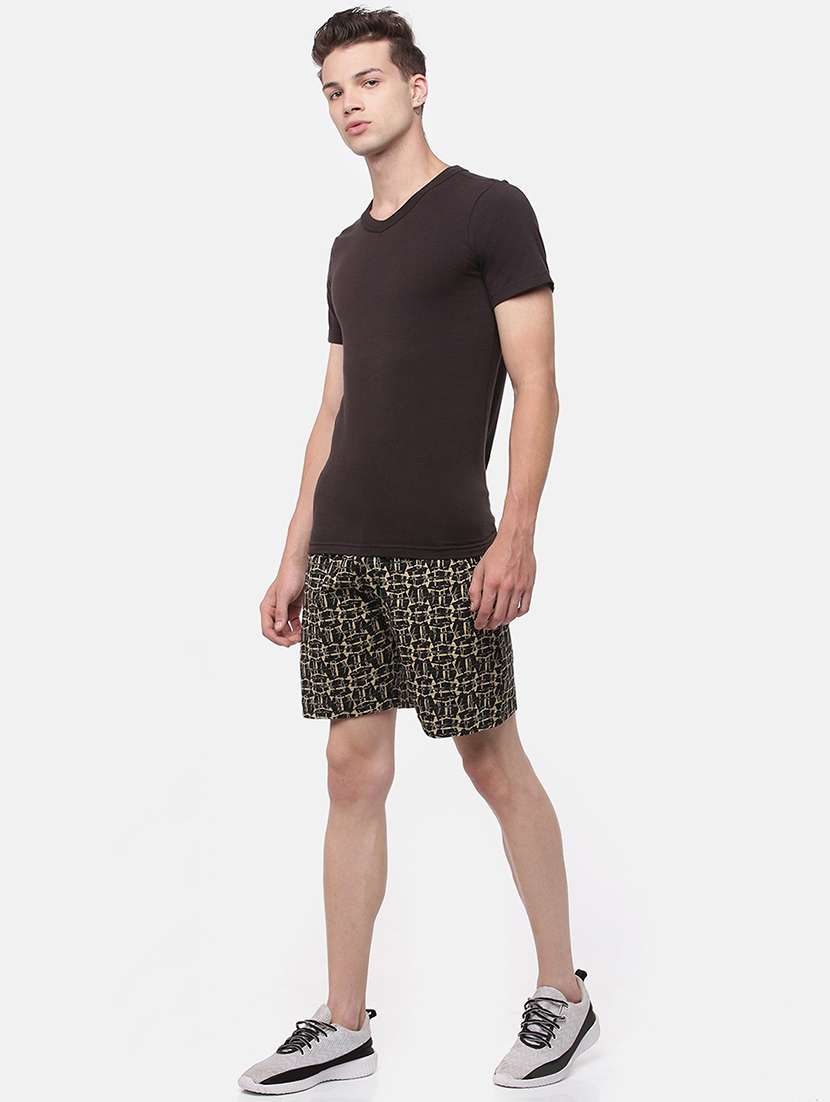 men multi color printed shorts - 21596900 -  Standard Image - 3