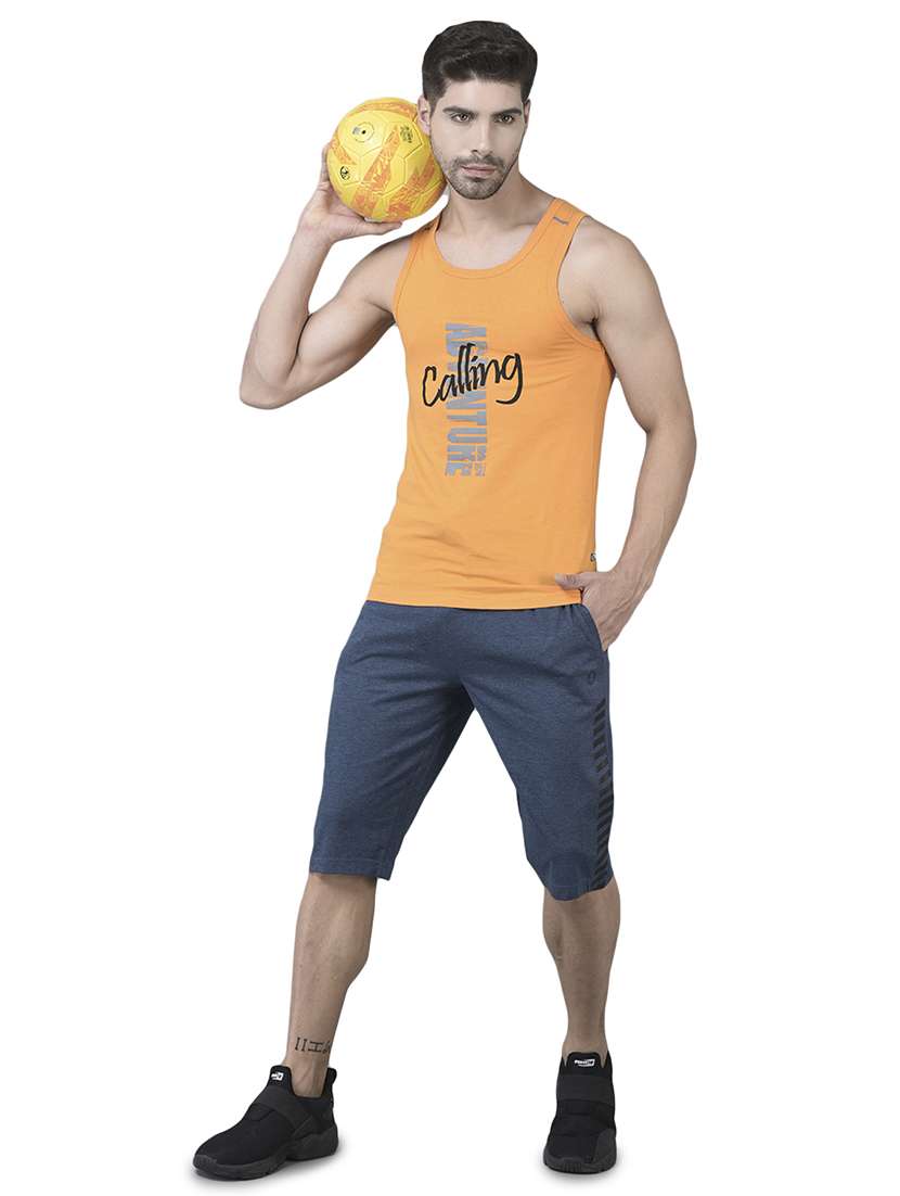 men printed cotton three - fourths - 21596925 -  Standard Image - 3