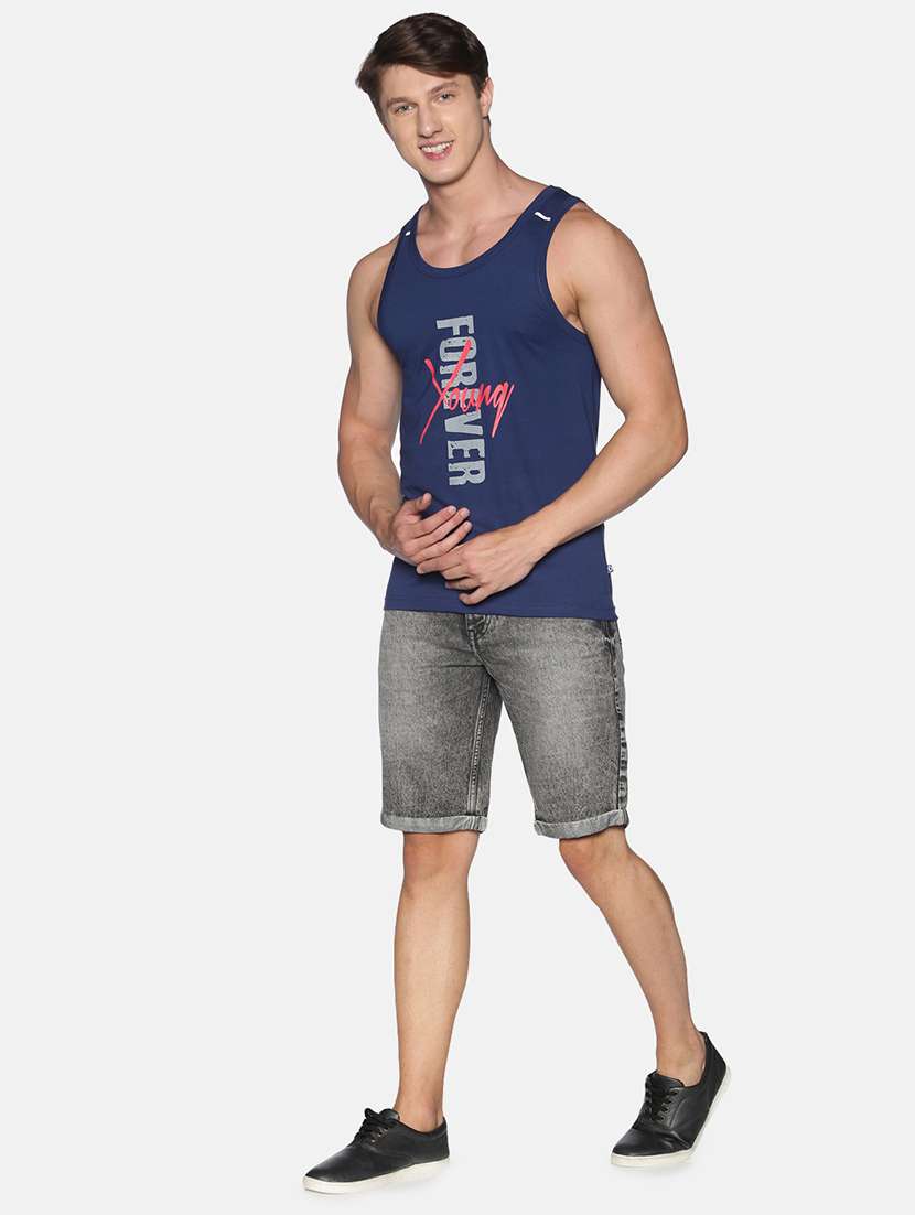 men round neck printed vest - 21597357 -  Standard Image - 3