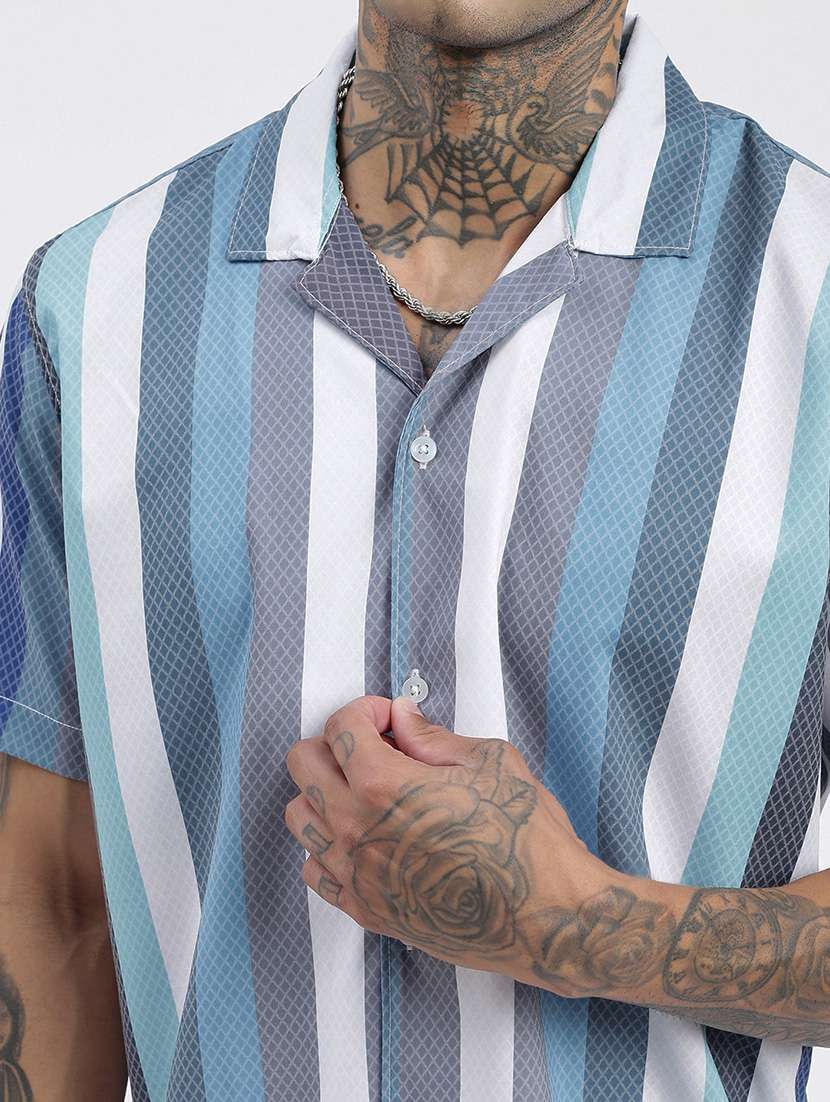 men short sleeves striped casual shirt - 21597491 -  Standard Image - 5