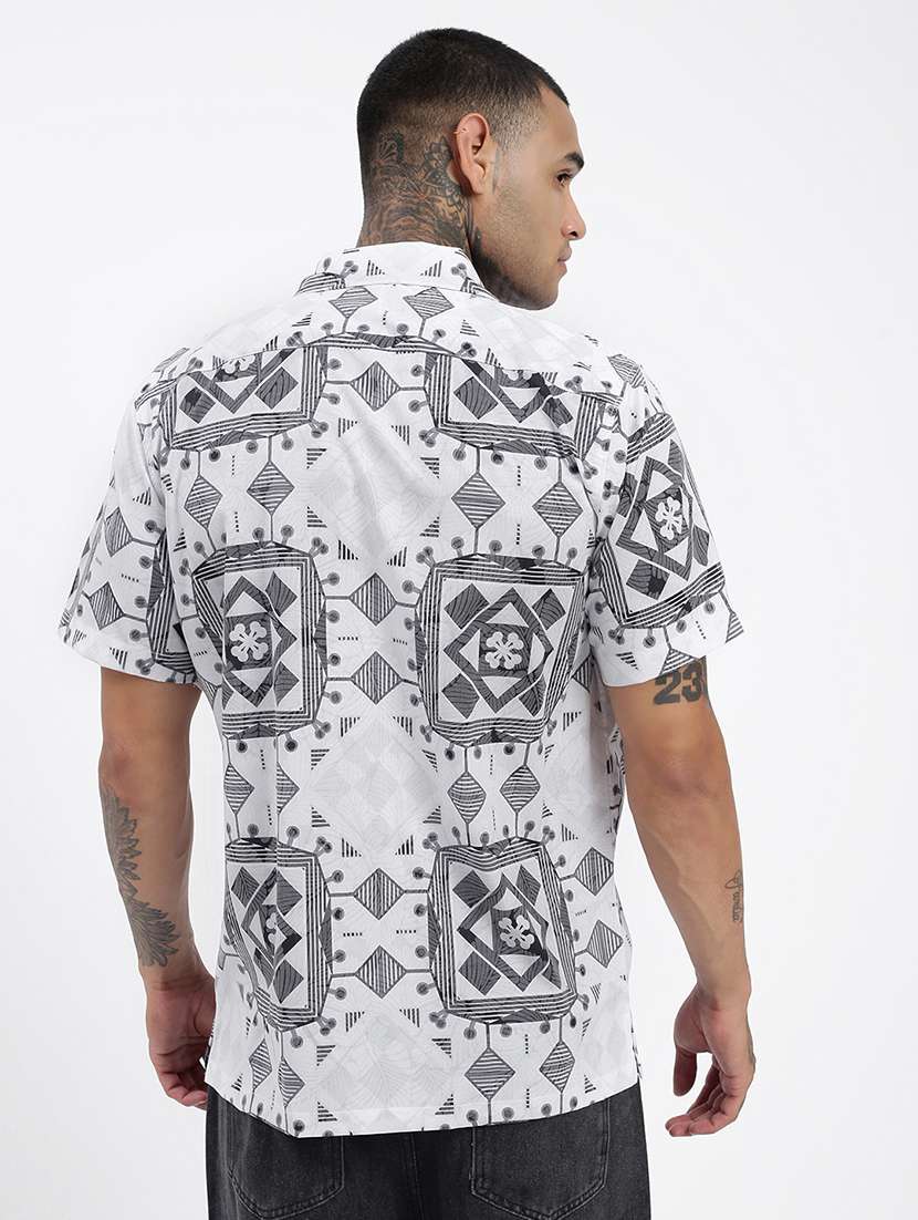 men short sleeves printed casual shirt - 21597496 -  Standard Image - 3