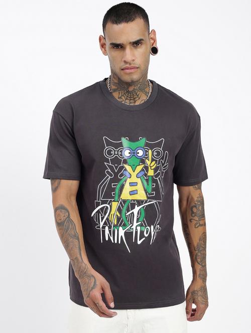 men front print short sleeves t-shirt - 21597664 - Standard Image - 0