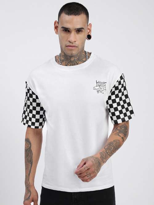 men placement print short sleeves t-shirt - 21597674 - Standard Image - 0