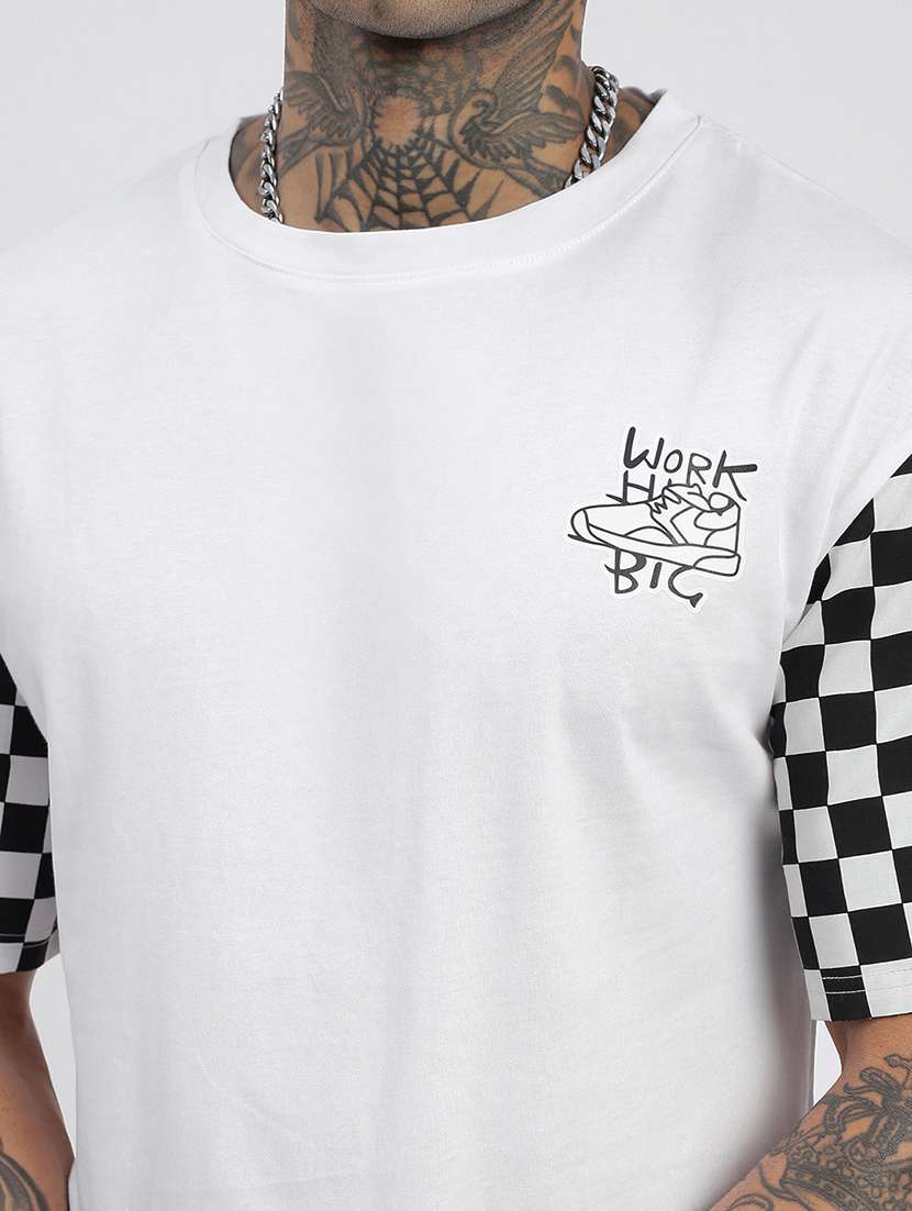 men placement print short sleeves t-shirt - 21597674 - Standard Image - 5