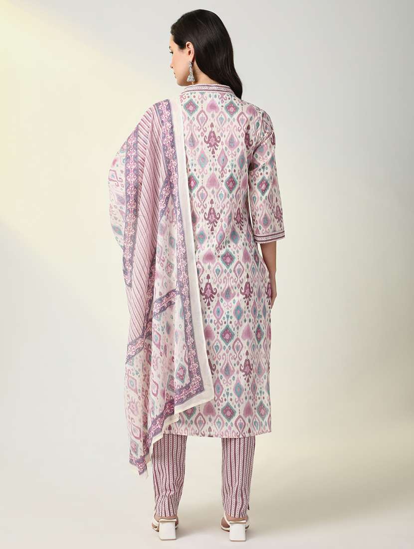 women printed kurta pant set with dupatta - 21598112 -  Standard Image - 3