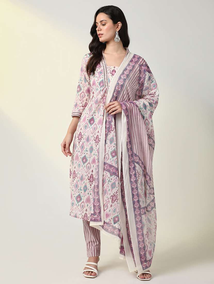 women printed kurta pant set with dupatta - 21598112 -  Standard Image - 5