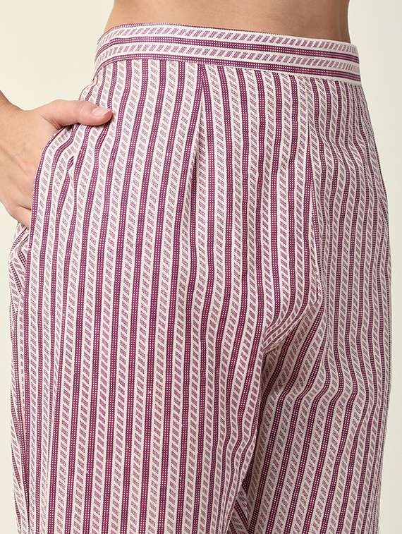 women printed kurta pant set with dupatta - 21598112 -  Standard Image - 8