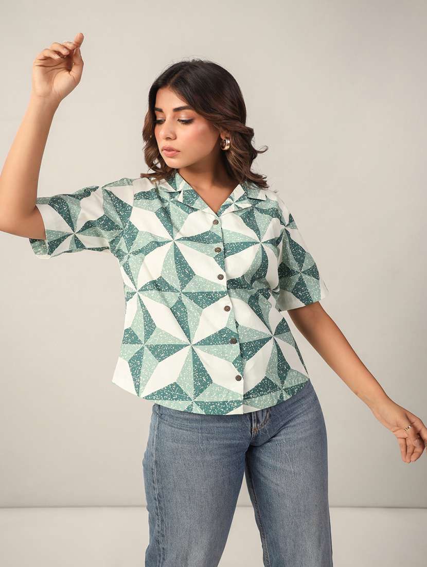 women printed short sleeves shirt style top - 21599389 -  Standard Image - 3