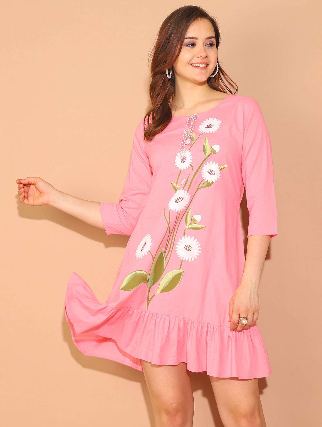 women pink printed tiered dress