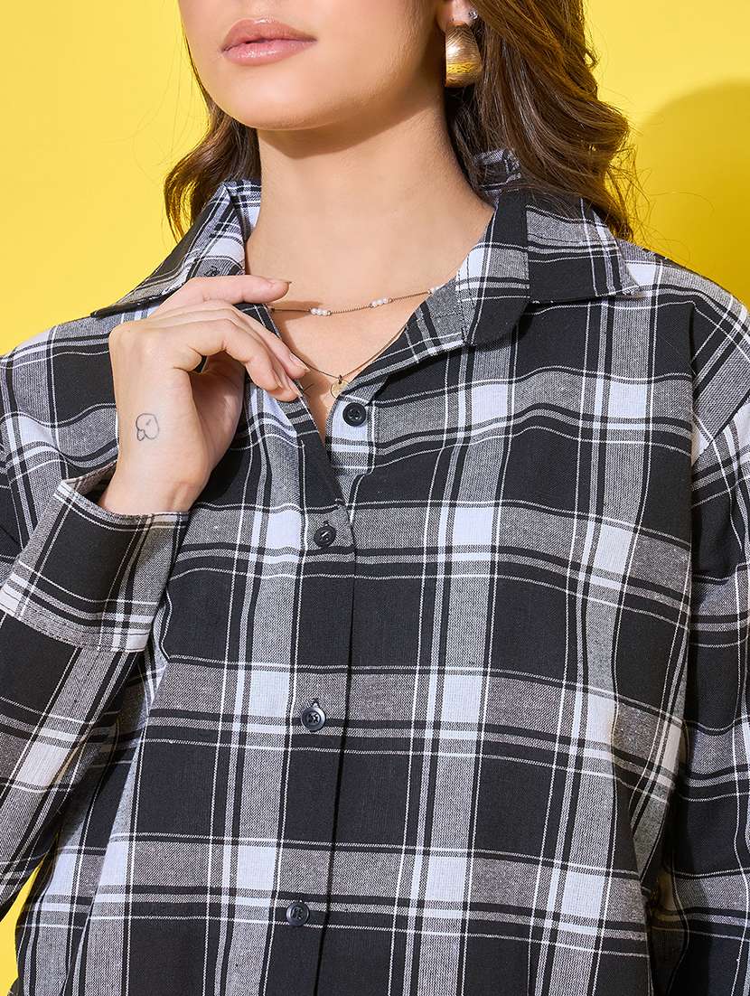women checked printed oversized shirt - 21601030 -  Standard Image - 5