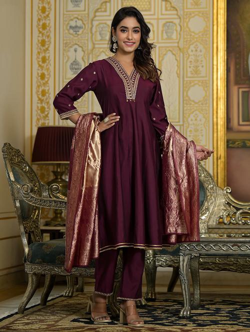 women three quarter sleeve kurta pant with dupatta set - 21606696 - Standard Image - 0